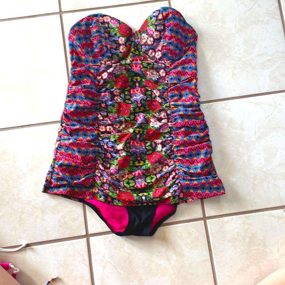 Jessica Johnson one piece hardly used